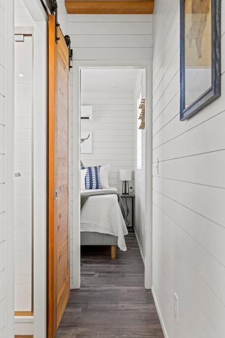 New! The Texas Longhorn-Luxury Container Home Fredericksburg Ngoại thất bức ảnh